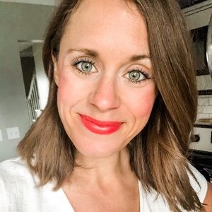 Meet your Posher, Kara